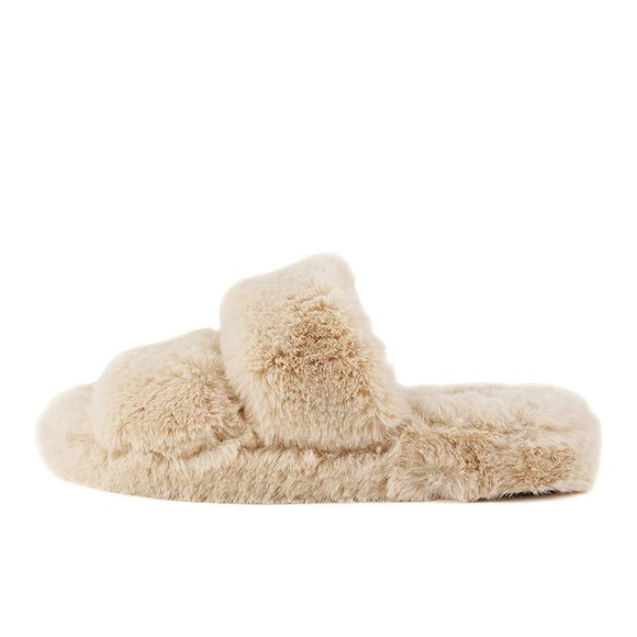 Soda Women Soft Fur Fuzzy Fluffy Sandals Natural - Picture 3 of 3